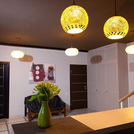 Gosti Hotel Odessa Luaran gambar