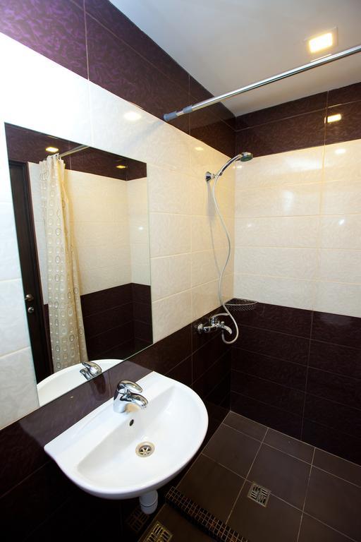 Gosti Hotel Odessa Luaran gambar