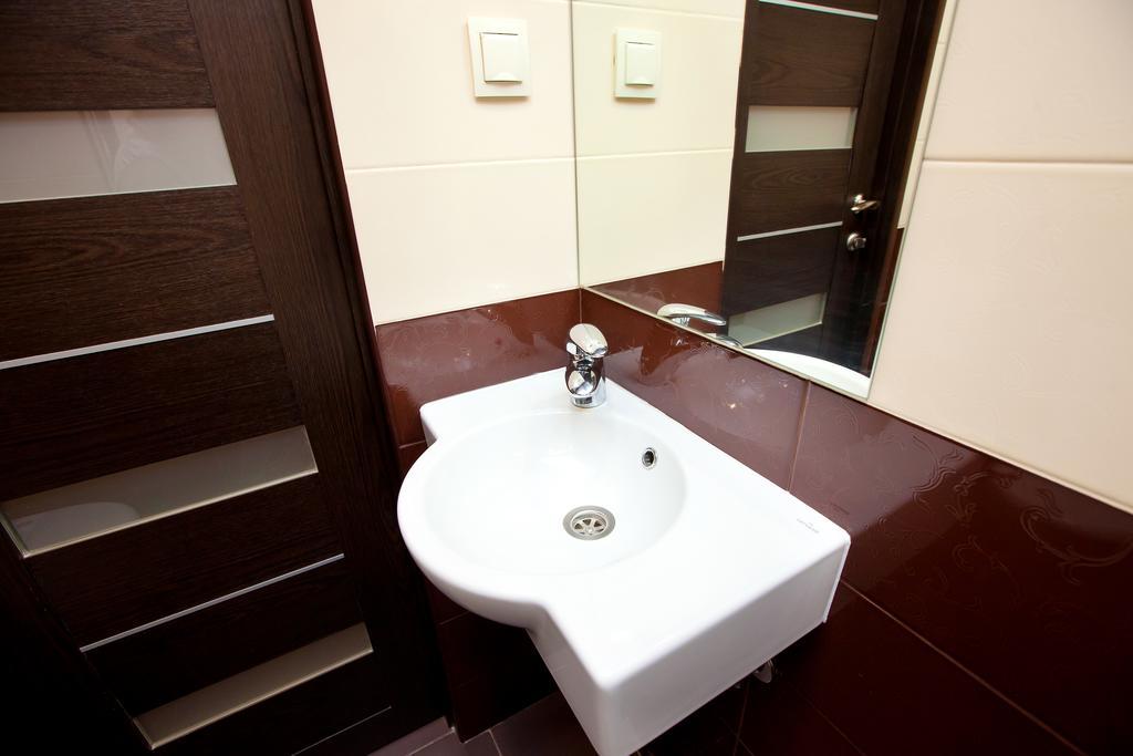 Gosti Hotel Odessa Luaran gambar
