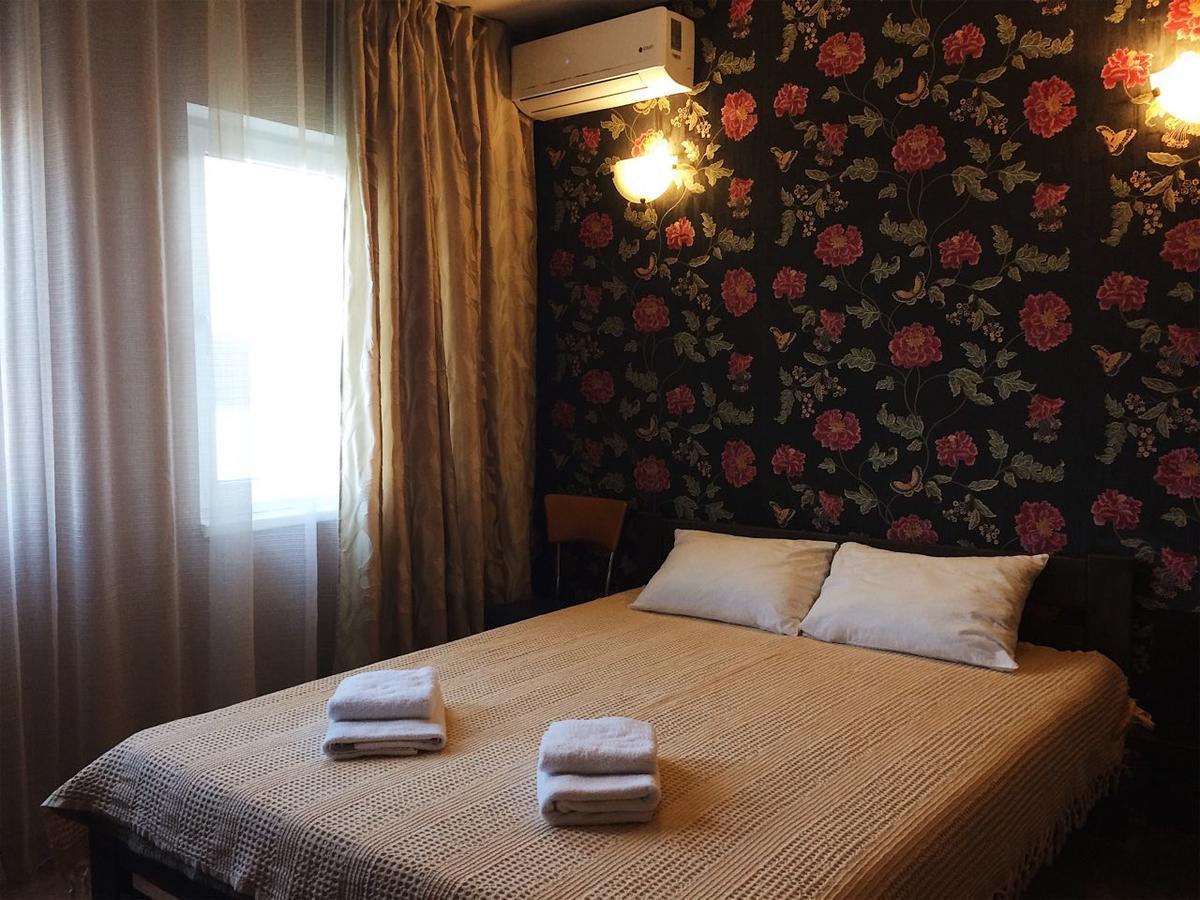 Gosti Hotel Odessa Luaran gambar